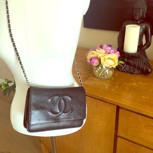 ❤️CHANEL❤️ Wallet on a Chain CC Logo Black Caviar